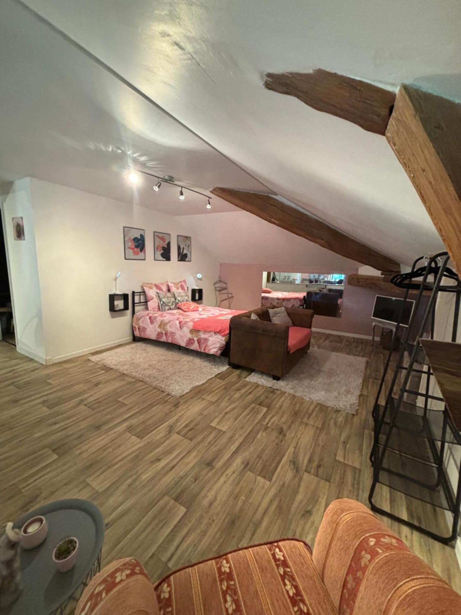 Domaine Pierrot Bed & Breakfast Laujuzan ภายนอก รูปภาพ